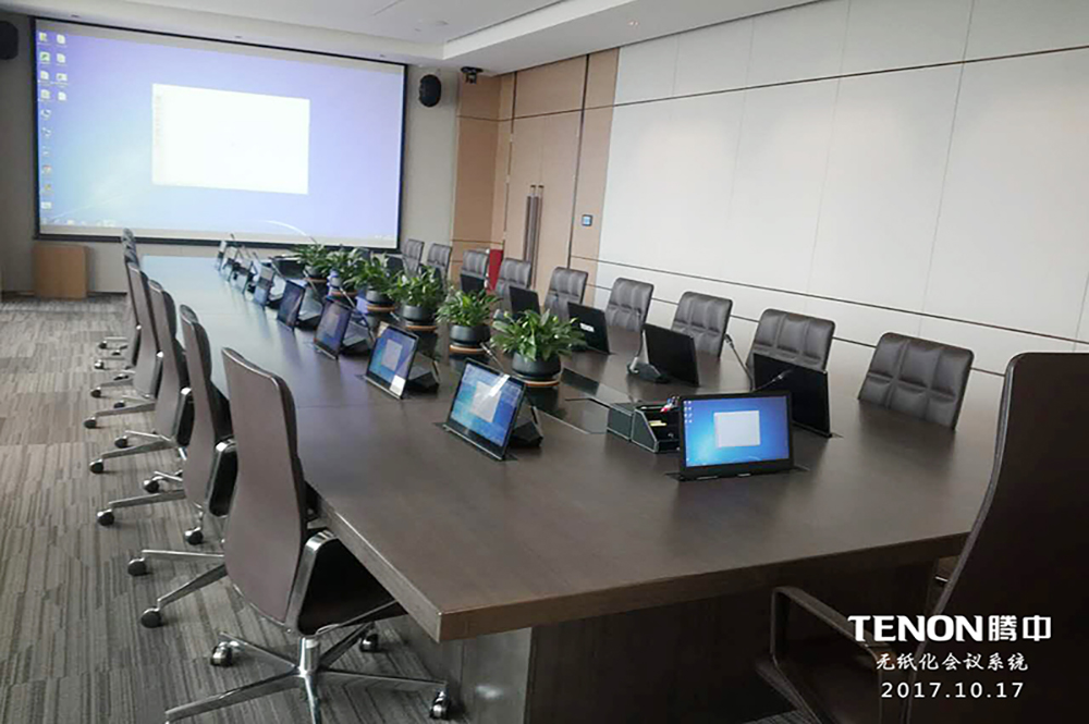 廣東某集團(tuán)（液晶升降一體機(jī)）