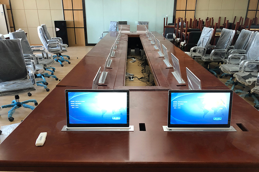 安徽某高等學(xué)校（液晶升降一體機(jī)、嵌入式話(huà)筒）