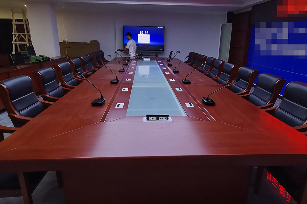 廣東某集團有限公司（桌面式話筒+毛刷式桌面插座+彈起式桌面插座）