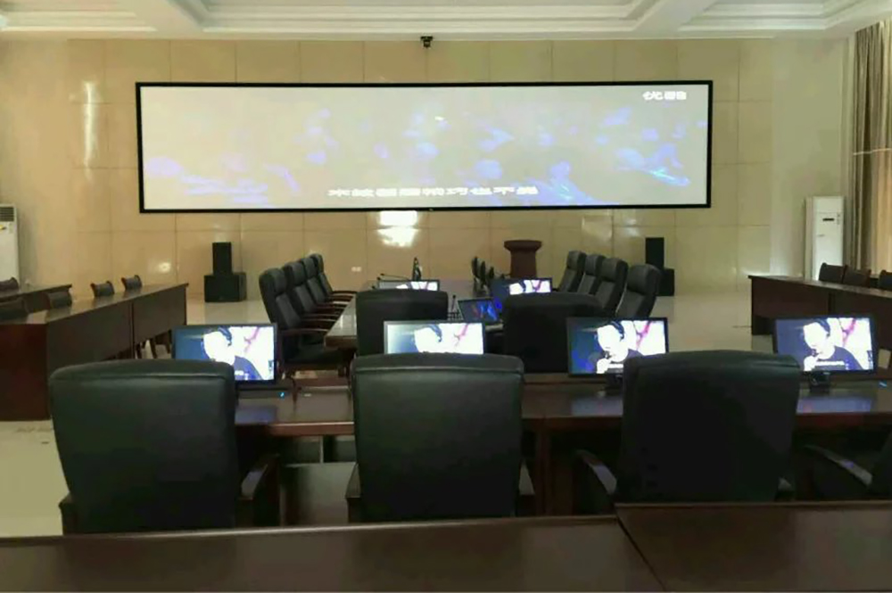 某陸軍軍官學(xué)院（常規(guī)升降器）