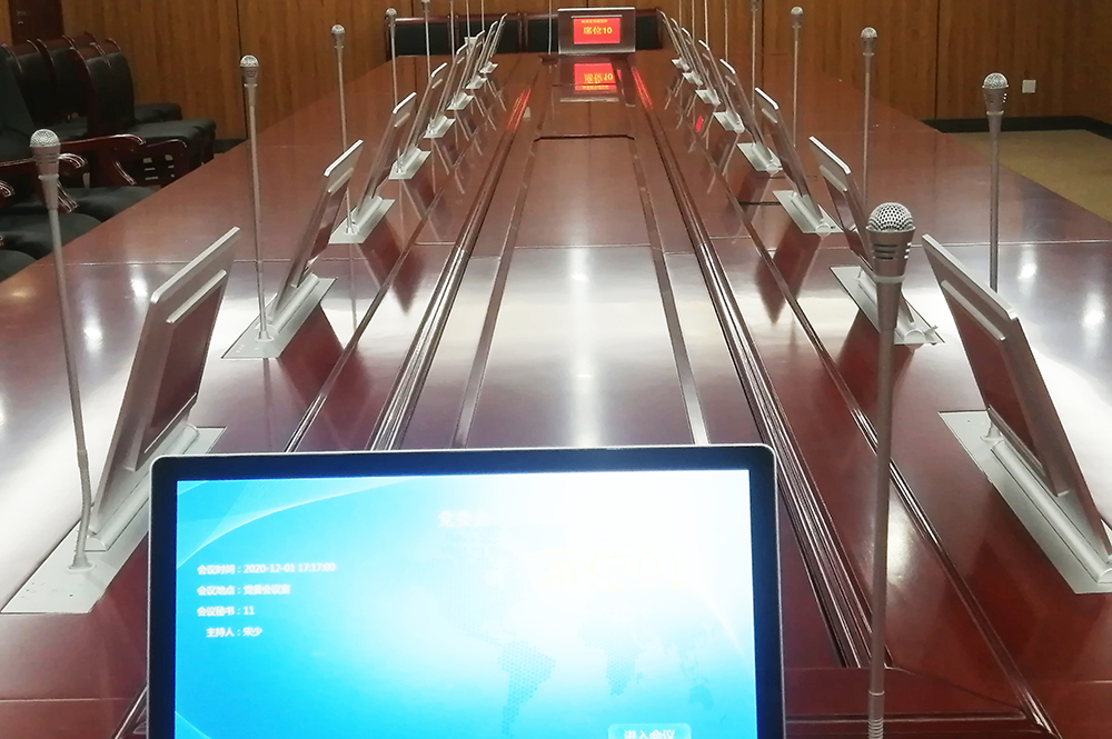 某女戒毒所（雙屏液晶升降一體機(jī)帶升降式話(huà)筒）