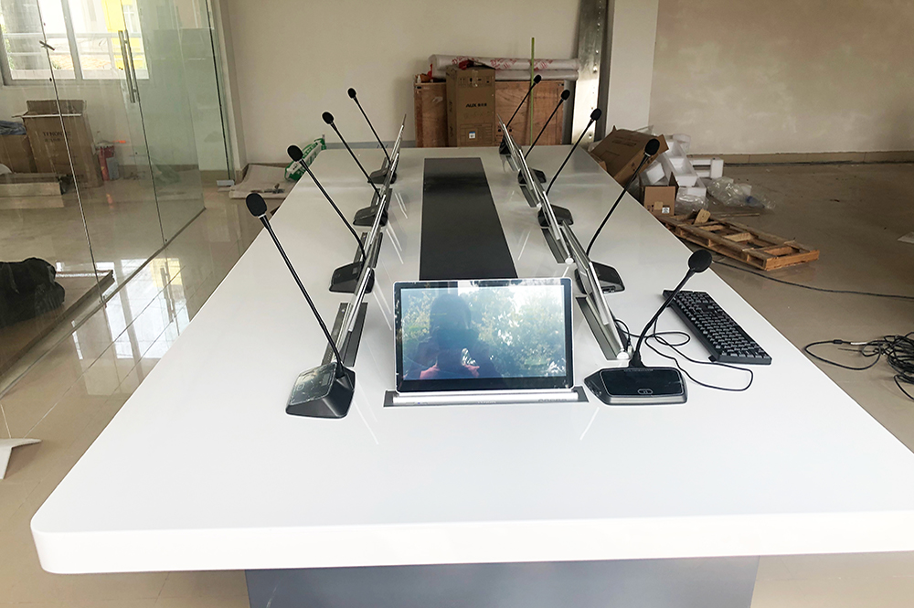 廣東某政府機(jī)構(gòu)（液晶升降一體機(jī)、5GWIF無(wú)線(xiàn)會(huì)議系統(tǒng)）